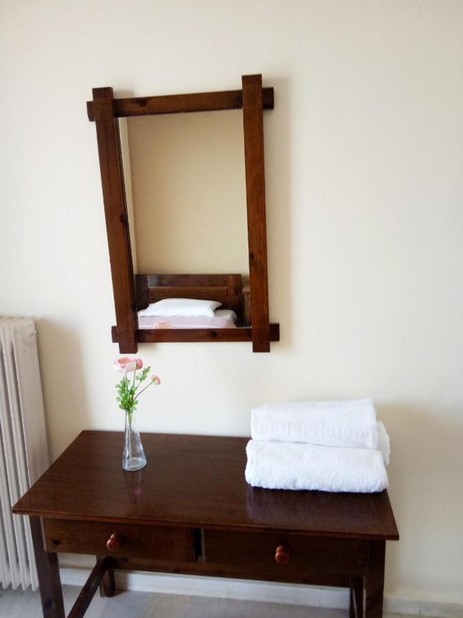 Faros Apartments Artemida  Ngoại thất bức ảnh