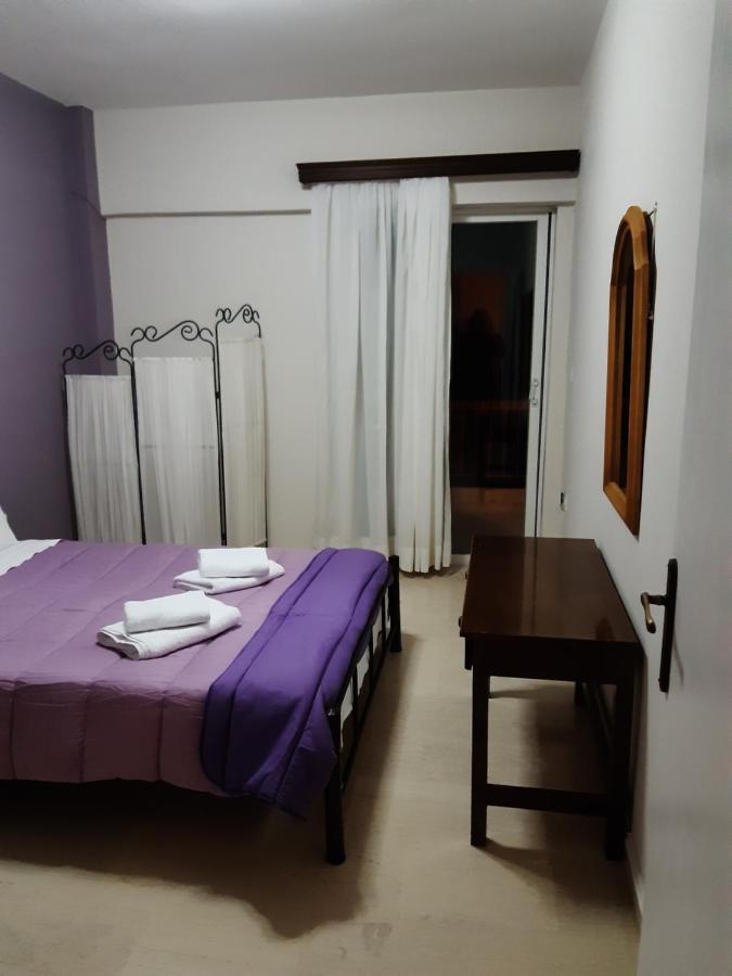 Faros Apartments Artemida  Ngoại thất bức ảnh