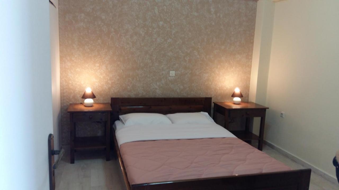 Faros Apartments Artemida  Ngoại thất bức ảnh