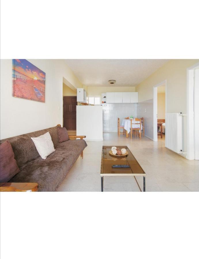 Faros Apartments Artemida  Ngoại thất bức ảnh