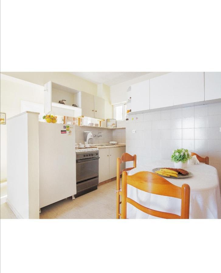 Faros Apartments Artemida  Ngoại thất bức ảnh