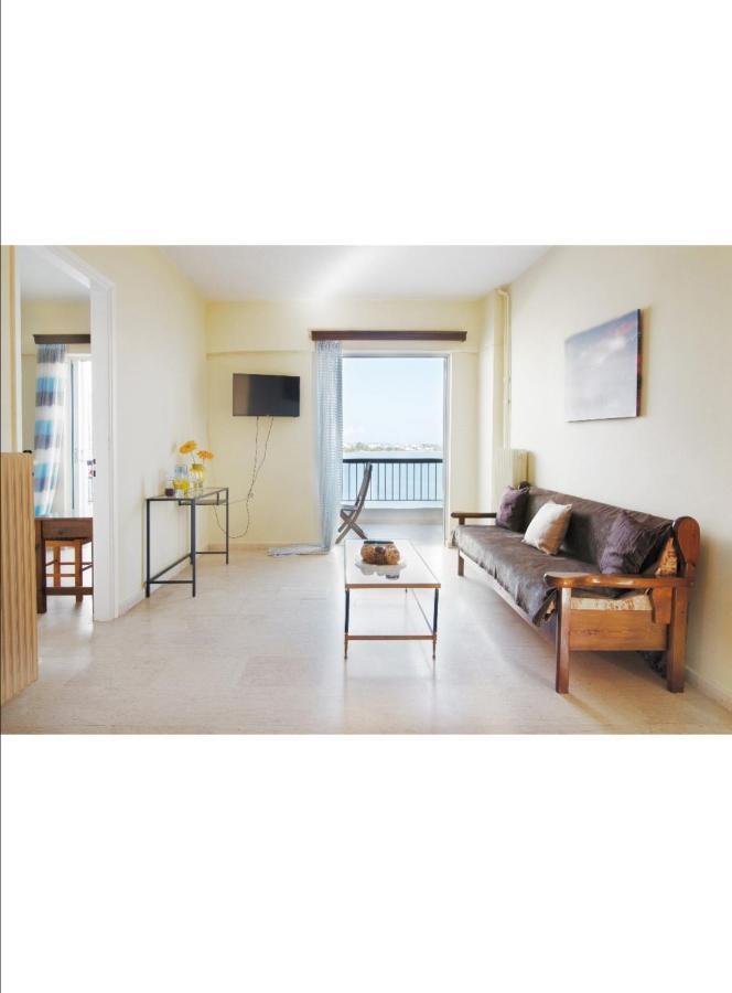 Faros Apartments Artemida  Ngoại thất bức ảnh
