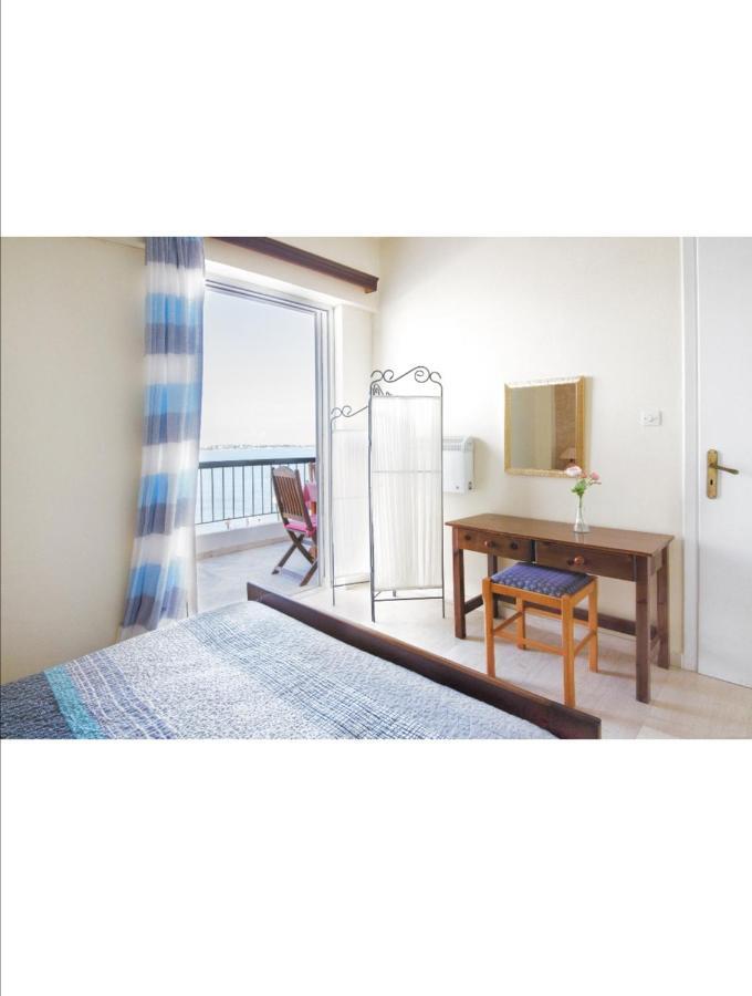 Faros Apartments Artemida  Ngoại thất bức ảnh